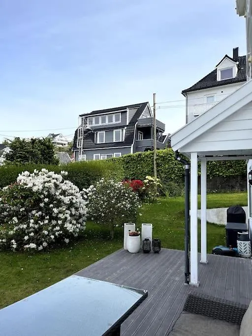 דירה ברגן Bynaer Og Fin Leilighet, Stor Privat Terrasse!
